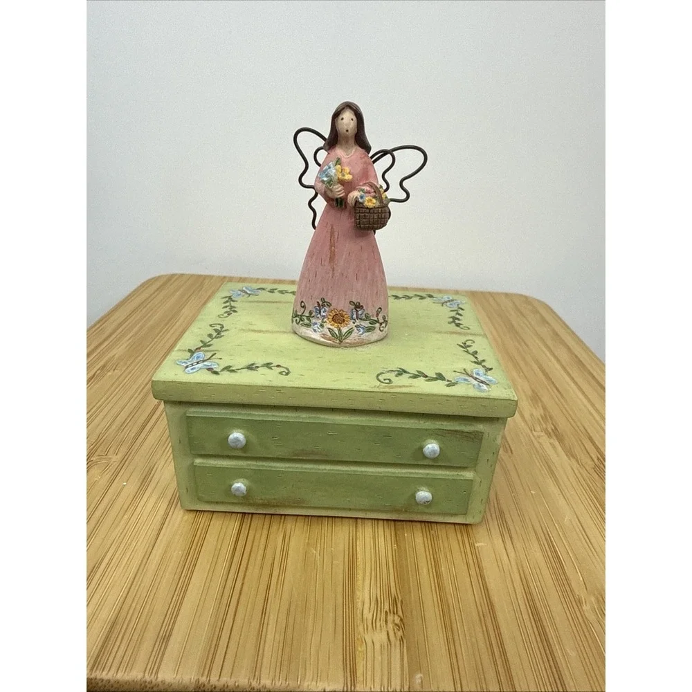 Russ Berrie Country Gatherings Trinket Box 